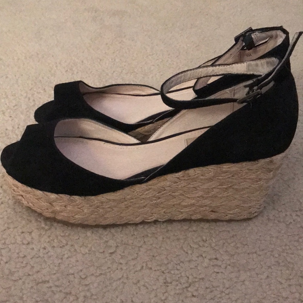 Espadrilles - Picture 3 of 3